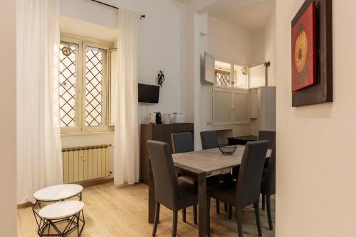 Trastevere Three Cozy Rooms, Rom (Foto 2)
