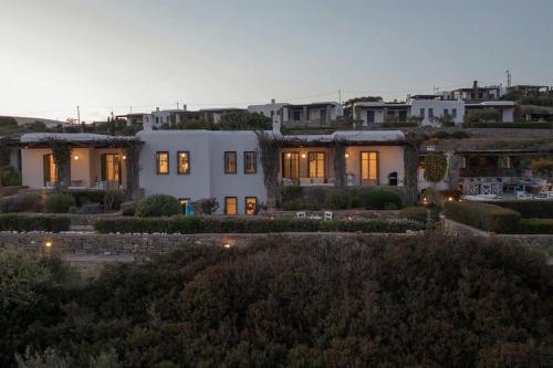 Blue Coral 1 in อัมเปลัส