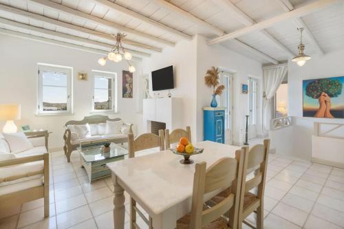 Blue Coral 1 in อัมเปลัส