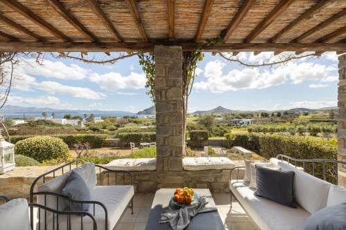 Blue Coral 1 in อัมเปลัส