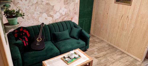 Agroturystyka Zielony Domek - Apartament na wyłączność, slow life, staw, oswojone zwierzęta gospodarskie, posiłki z własnych eko produktów