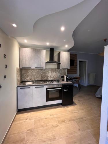 Kitchen, Nel giardino segreto in San Giorgio A Liri