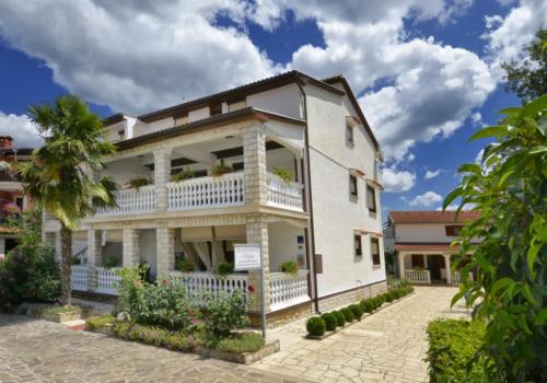 Apartments Vidović