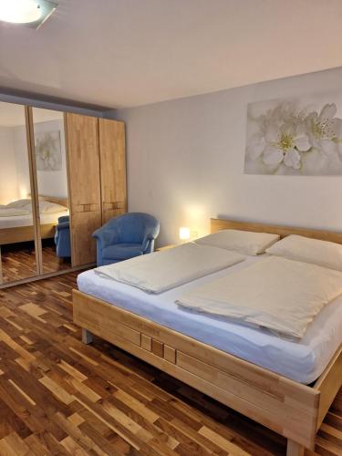 奧斯切爾巴爾家庭公寓 (Familienappartement Otscherbar) in 拉肯賀夫岩奧特舒耶