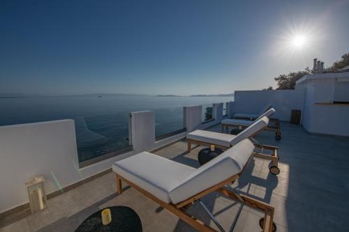 Flisvos Beachfront Apartments Hotel de charme Loutrákion