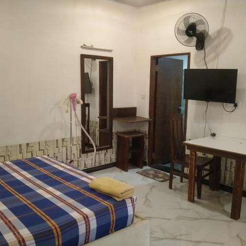 One-Bedroom Apartment image 4