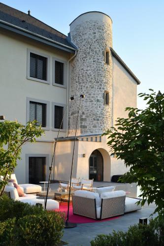 Château de Neydens gîte à louer Juvigny