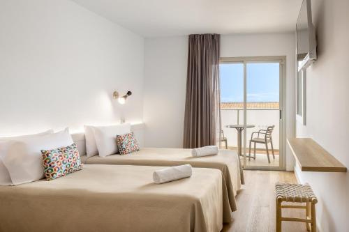Triple Room with Pool View