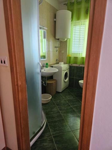 Apartment in Preko with sea view, terrace, air conditioning, Wi-Fi (4574-1), Preko (fotografie 8)