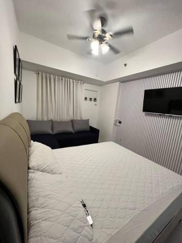 Elegant and cozy fully furnished studio unit