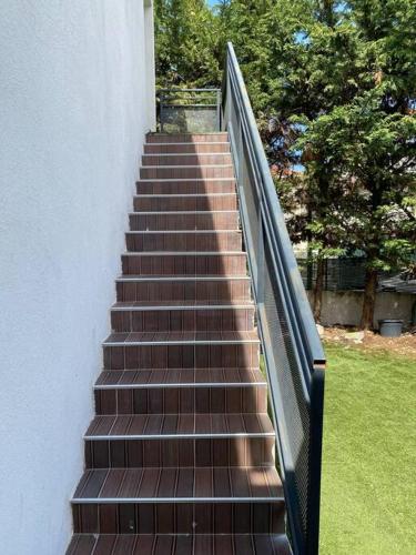 Ideal Apartment For 4 By Marseille Airport in Marignane