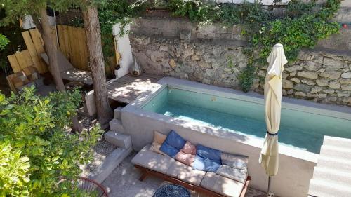 Baño al aire libre, Casa d'Olivier chambre d'hôtes (Casa d'Olivier chambre d'hotes) in Arles