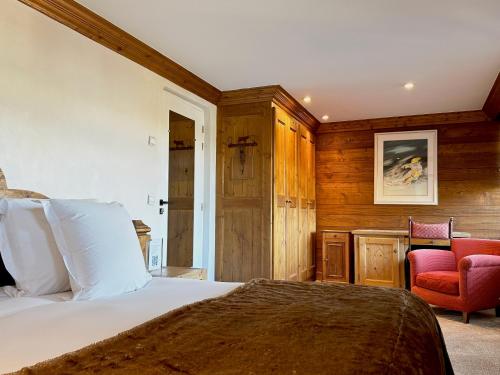 1 king bed, 2 twin beds