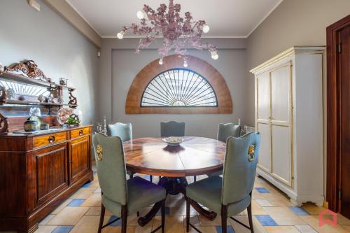 Amazing Villa with pool & Jacuzzi