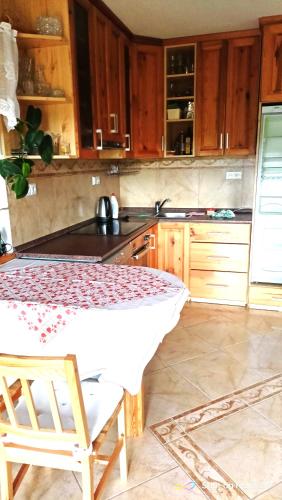 Apartmán Srubík (Apartman Srubik) in Bratrinov