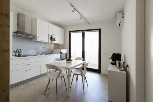 One-Bedroom Apartment image 10