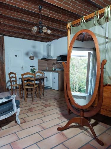 кухня, Gîte du Moulin du Ponceau (Gite du Moulin du Ponceau) in Рубелле