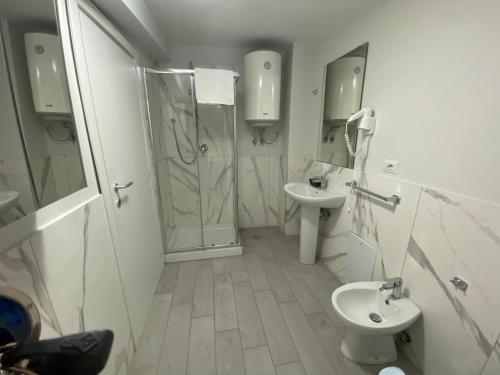 1 double bed