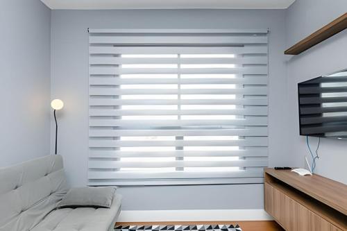 Easy Emiliano - Apartamentos UROOMS - Tap to explore photos