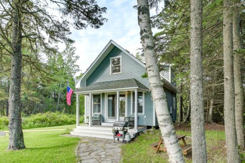 Charming Stonington Studio with Ocean Views!