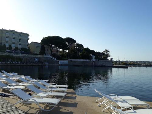 Spiaggia, Le Pavillon de Flore in Le Ponteil