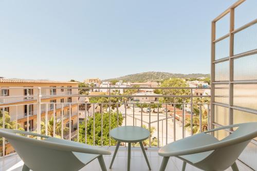 One-Bedroom Apartment Mountain View(2 Adults + 1 Child) room in Aparthotel Xic