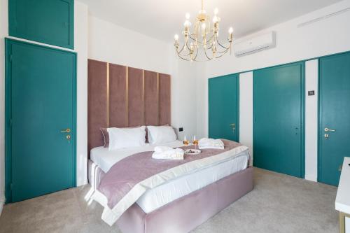 HIGHLINE DOWNTOWN Residences 6 Persons Family Apartment Room Type - Two-Bedroom Apartment