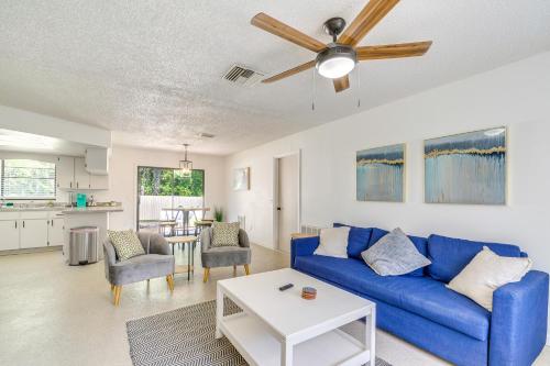 Bright Crystal River Home about 2 Mi to State Parks! in Crystal River, USA