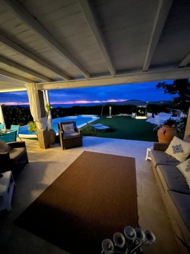 Villa Adel, San Teodoro