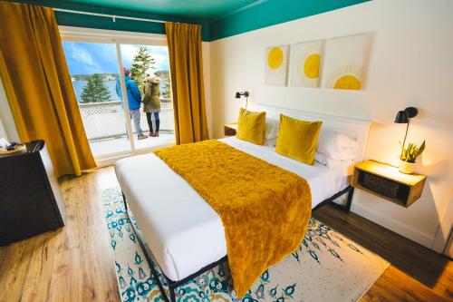 1 queen bed