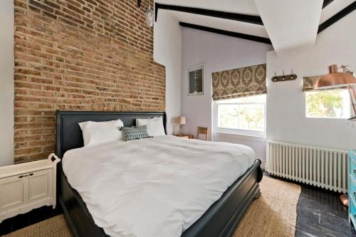 Long stay discounts- 1 Bed Bohemian Loft style Apt - image 14