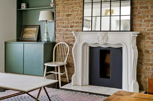 Long stay discounts- 1 Bed Bohemian Loft style Apt - image 11