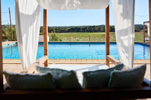 VILASIRA ( Rooms & Wines ) in Venta del Moro
