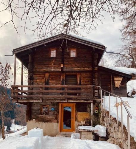 Chalet in Niederwald in 尼德華爾德