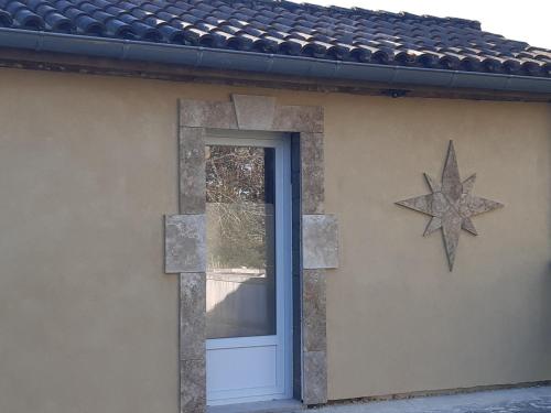 Studio au bord de l'étang (Studio au bord de l'etang) in Sennecey-le-Grand