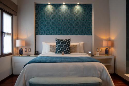 Deluxe Queen Room - Renata room in 1850 Hotel Boutique