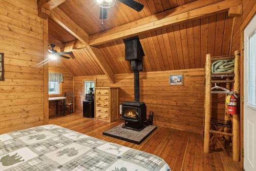 Lost Horse Lodge King Cabin 12 in ดาร์บี(มอนเทนา)