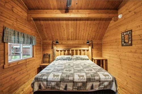 Lost Horse Lodge King Cabin 12 in ดาร์บี(มอนเทนา)