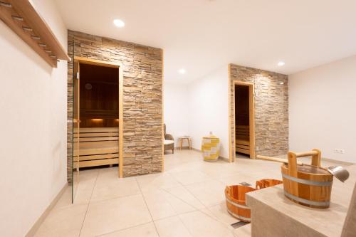 ซาวน่า, Hotel & Gasthaus Lowen in วาลด์เคียร์ช