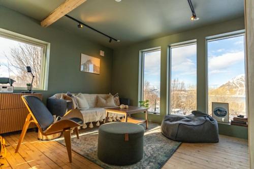 Oceanfront Cabin Oceanfront Cabin