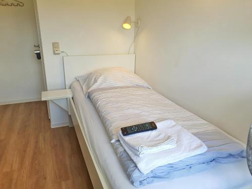 Aparthotel Jonas - Tap to explore photos