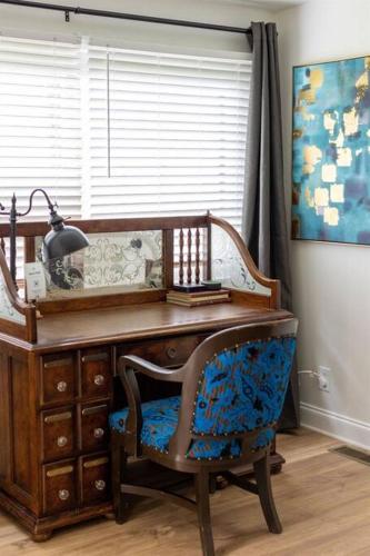 Minutes to Opry, Airport & Broadway