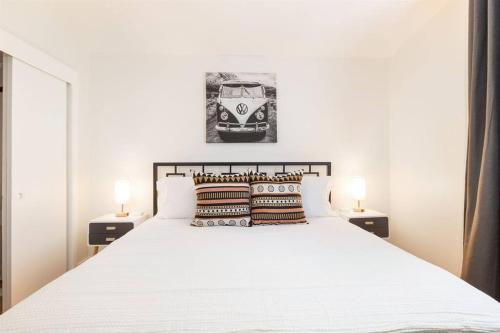 Minutes to Opry, Airport & Broadway