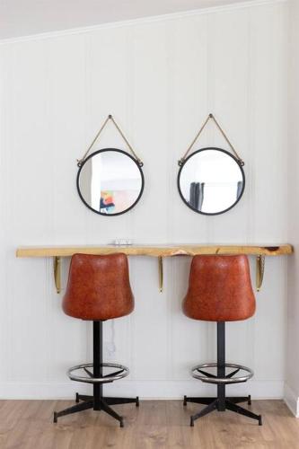 Minutes to Opry, Airport & Broadway