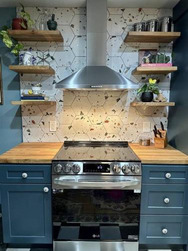 Hot Tub, EV, Minutes to Opry, Airport & Broadway