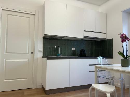 Simon's House - image 12