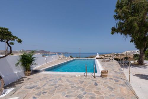 Kanelis Studios & Suites 2