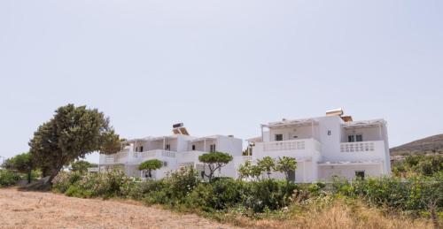 Kanelis Studios & Suites 4
