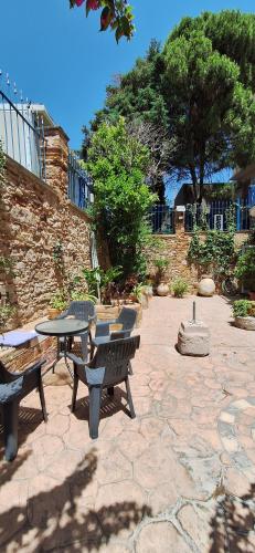 Jardín, KAMPANI STUDIO in Chios