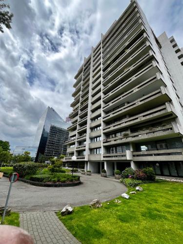 Big apartment with Parking in Antwerp